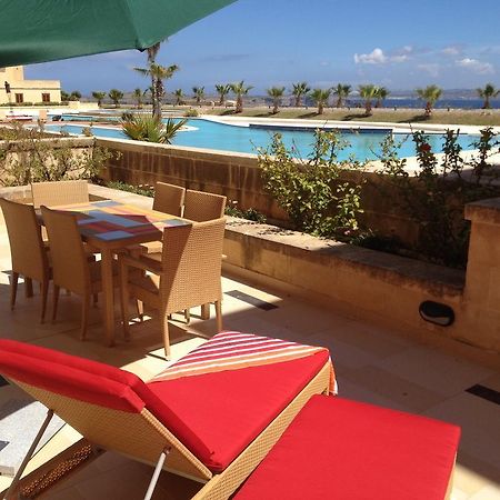 Fort Chambray Apartment Għajnsielem Rom bilde
