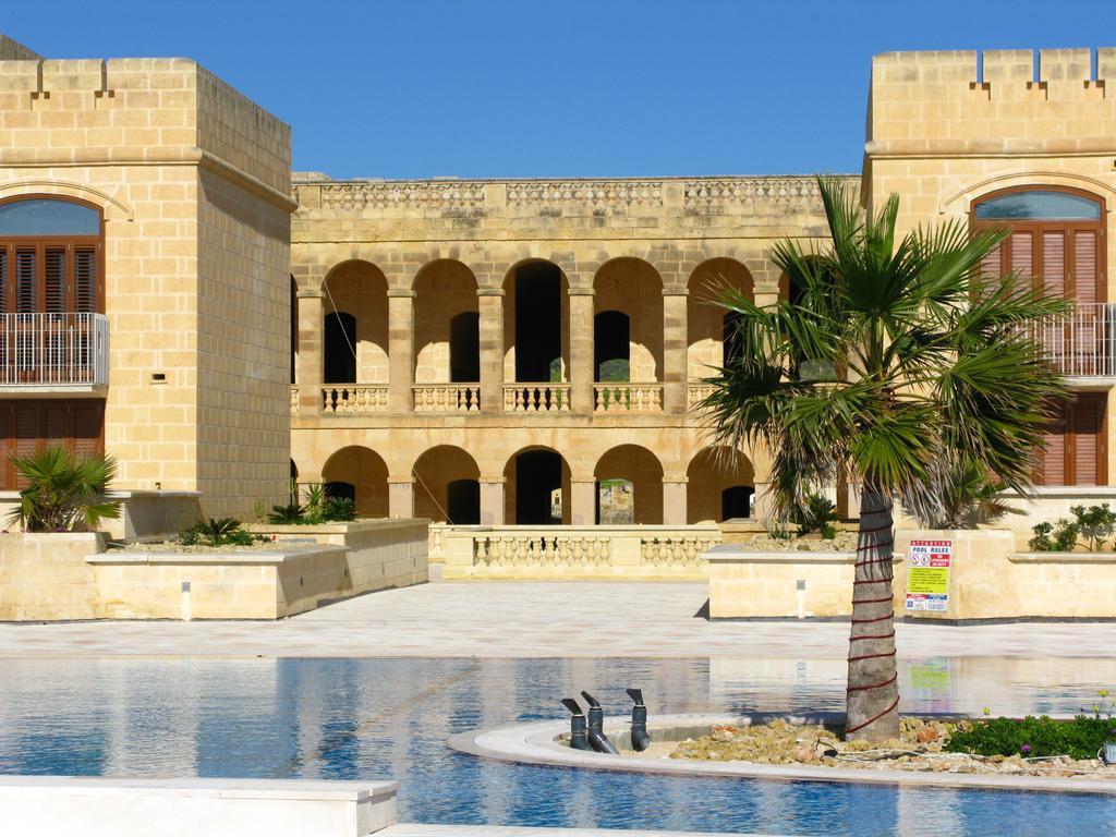 Fort Chambray Apartment Għajnsielem Rom bilde